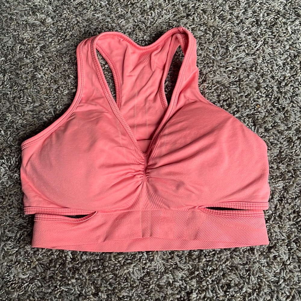 Alphalete bra